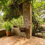 Quinta Da Relva - A Traditional In A Stunning Location Holiday home